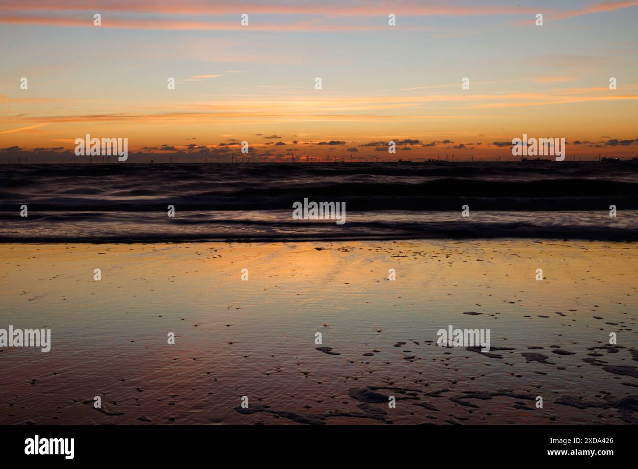 Sonnenuntergang am Strand - den Haag Stockfoto