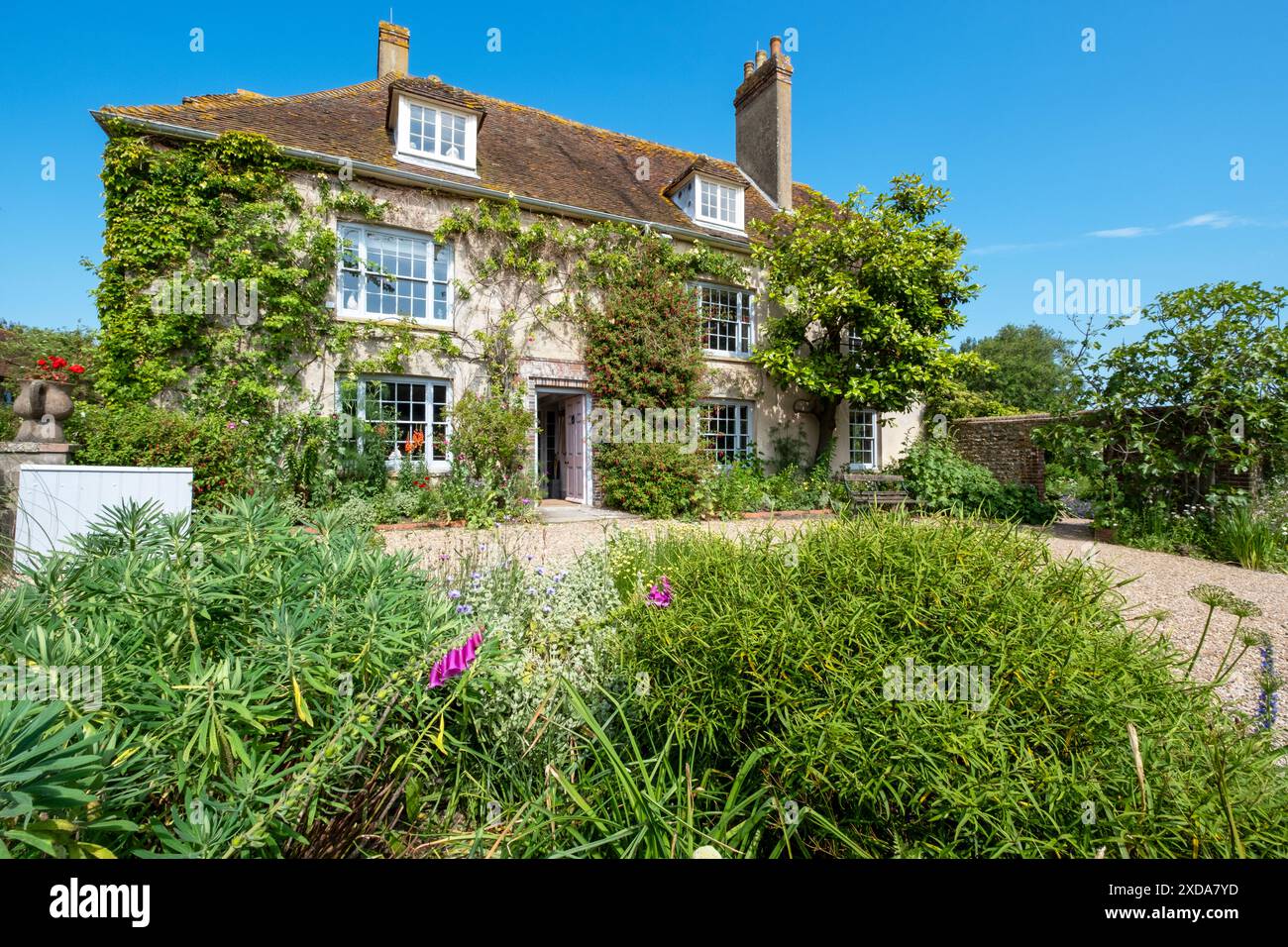 Charleston Farmhouse, Großbritannien, Heimat von Vanessa Bell und Duncan Grant von der Bloomsbury Group in East Sussex. Stockfoto