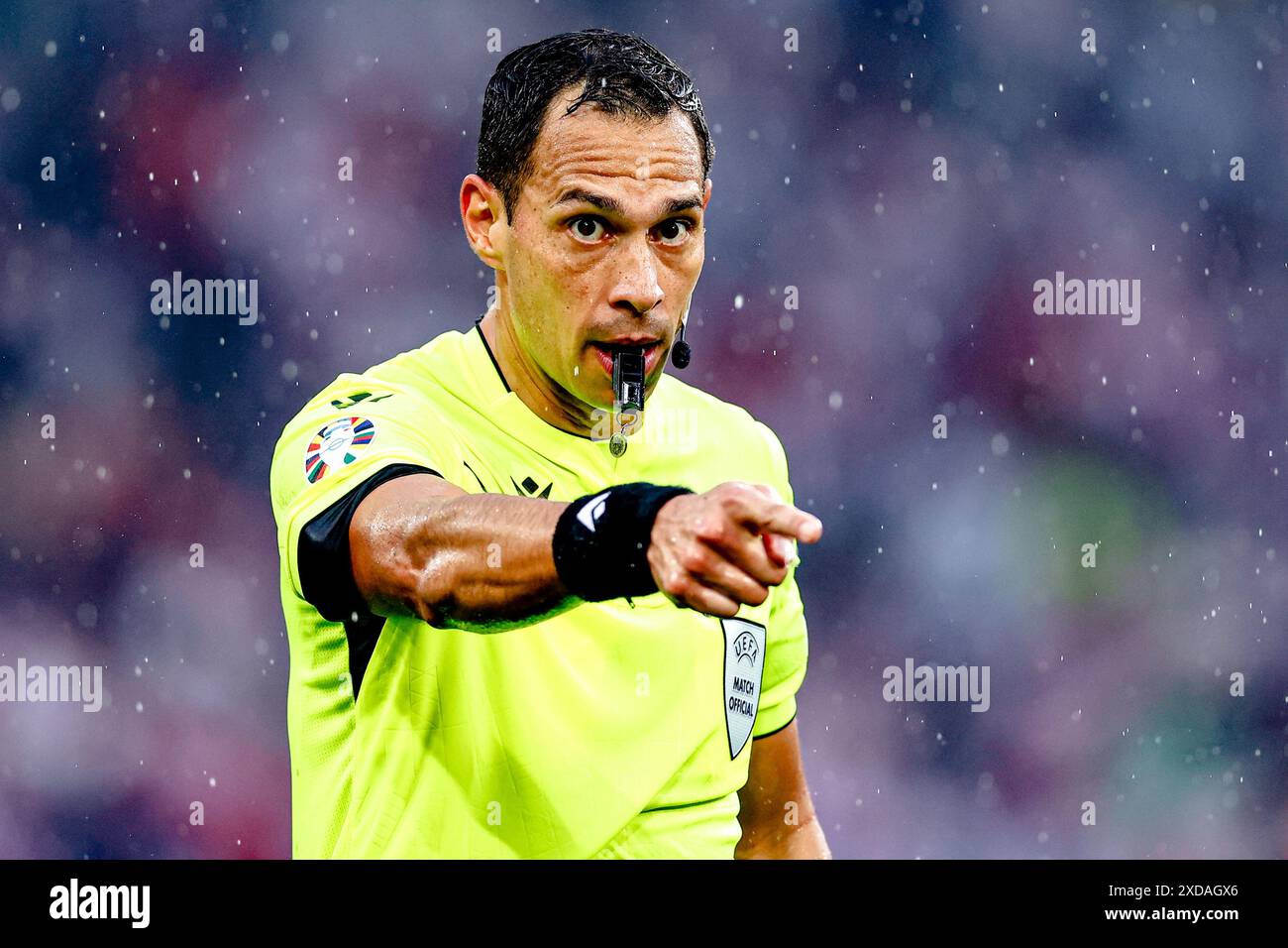 DORTMUND, BVB Stadium, 18.06.2024, Fußball-Europameisterschaft Euro2024, Gruppenspiel Nr. 11 zwischen Turkiye und Georgien, Schiedsrichter Facundo Tello Credit: Pro Shots/Alamy Live News Stockfoto