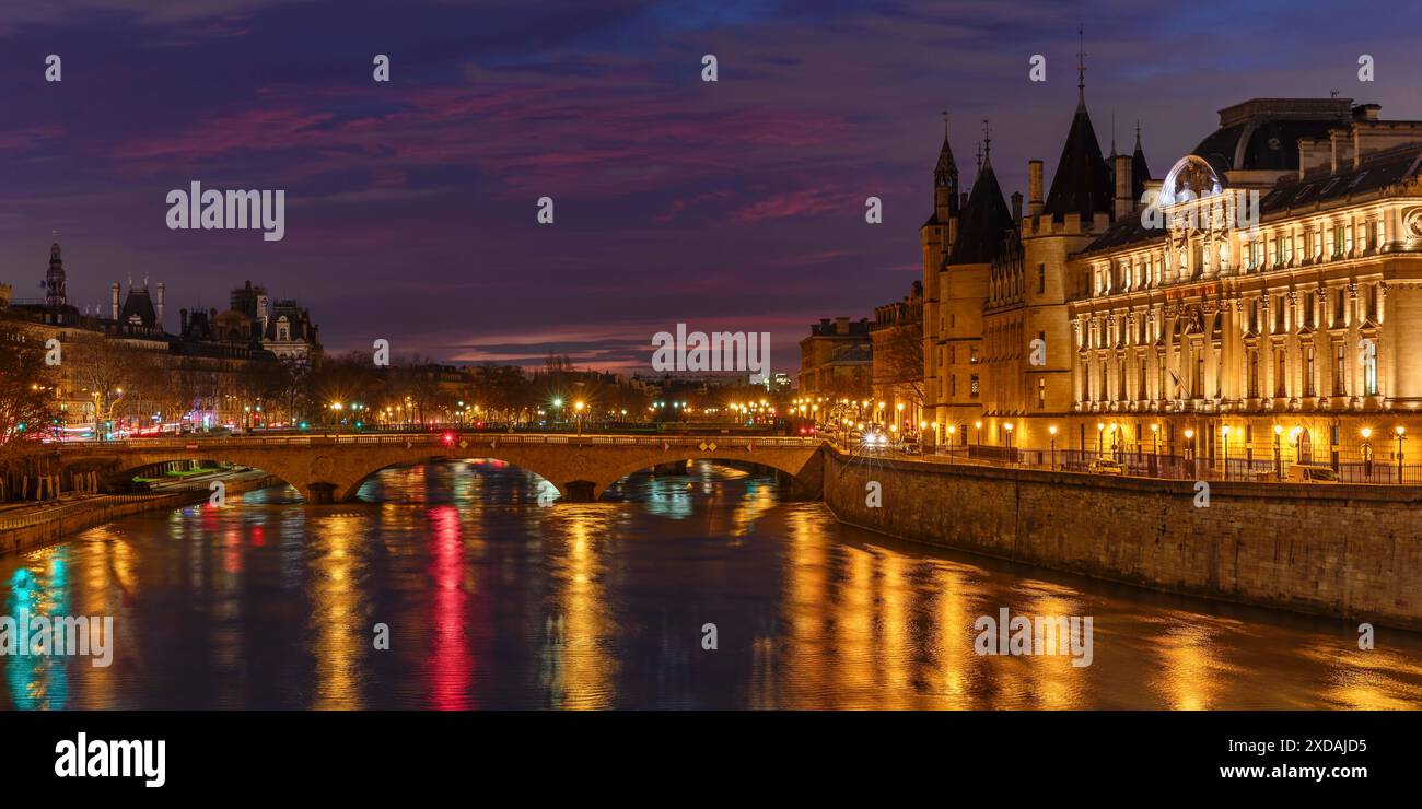 Justizpalast La Conciergerie an der seine, Ile de la Cite, Ile Saint-Louis, Paris, Ile de France, Frankreich, Paris, Ile de France, Frankreich Stockfoto