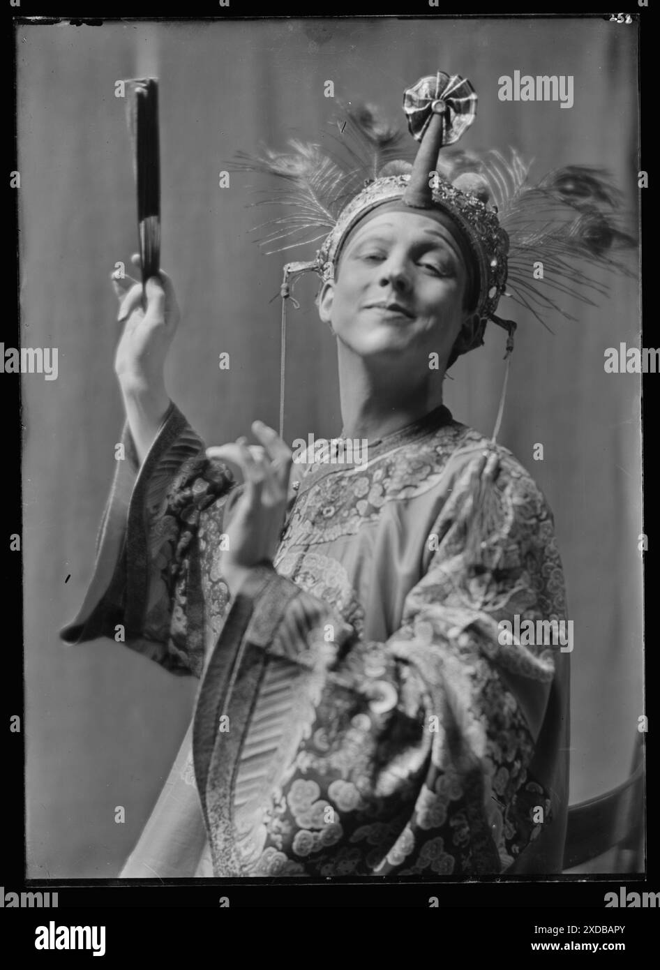 Ladd, Schuyler, im Kostüm für 'gelbe Jacke'. Genthe Fotosammlung. Stockfoto