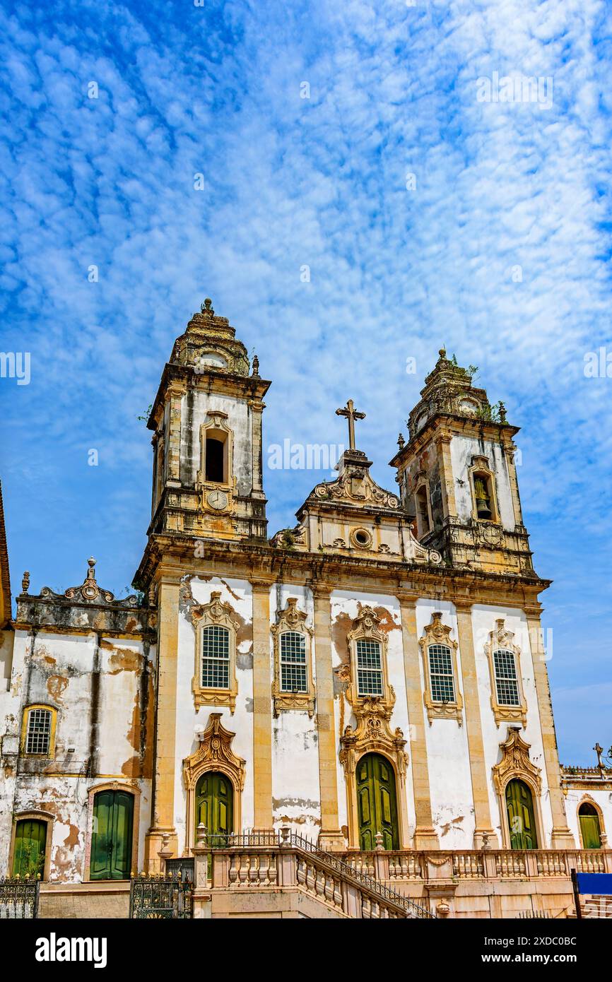 Fassade einer historischen Barockkirche in Pelourinho, Stadt Salvador, Bahia Stockfoto