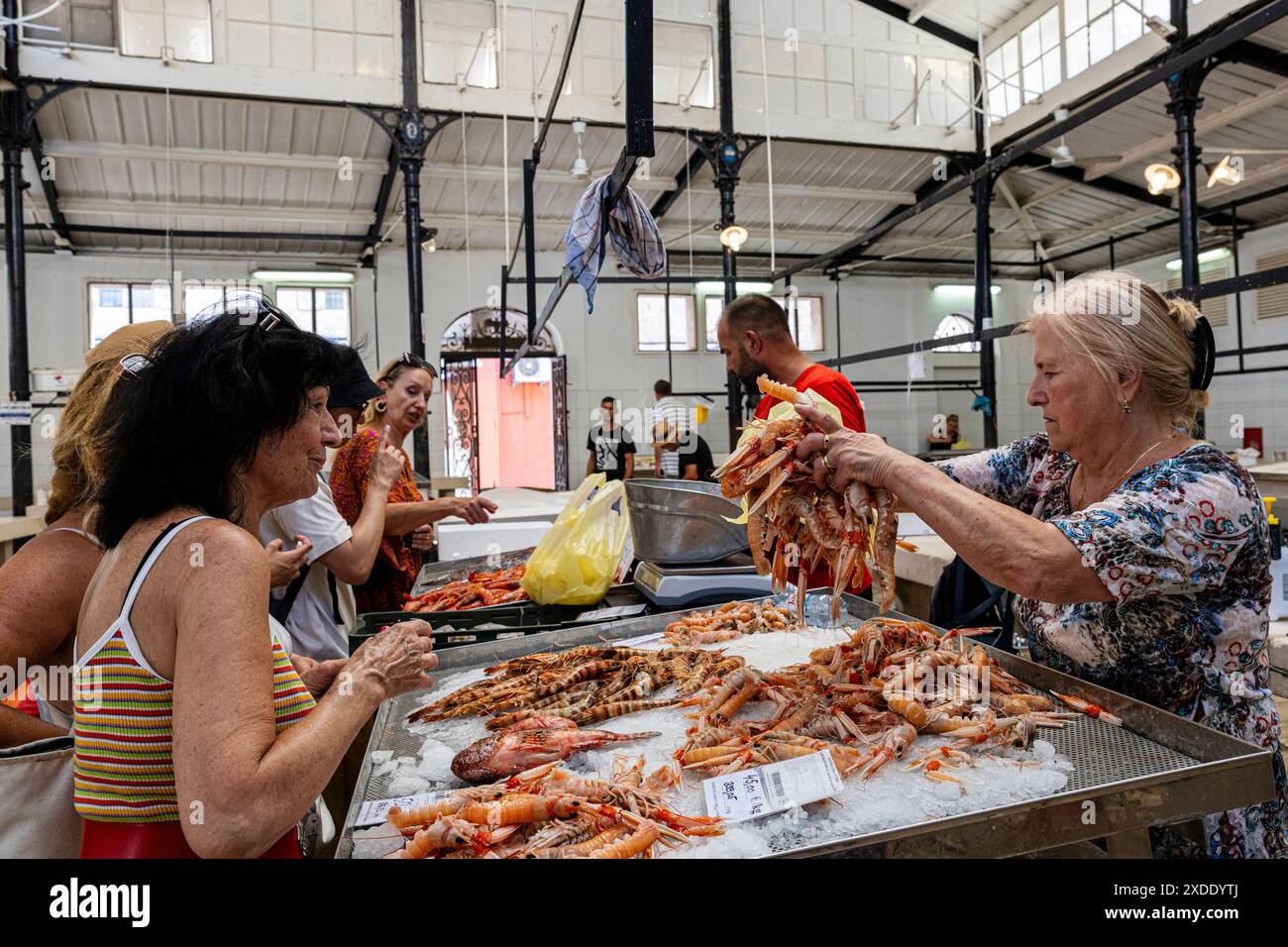 Split, Kroatien - 4. August 2023 : Fischmarkt Stockfoto