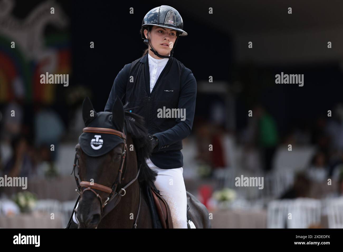 Eleonora Sanna von Italien mit Elvic V/h Hoeve-Terras Z während des Springturniers Prix Le Parisien beim Longines Paris Eiffel Jumping am 22. Juni 2024 in Paris, Frankreich (Foto: Maxime David - MXIMD Pictures) Stockfoto