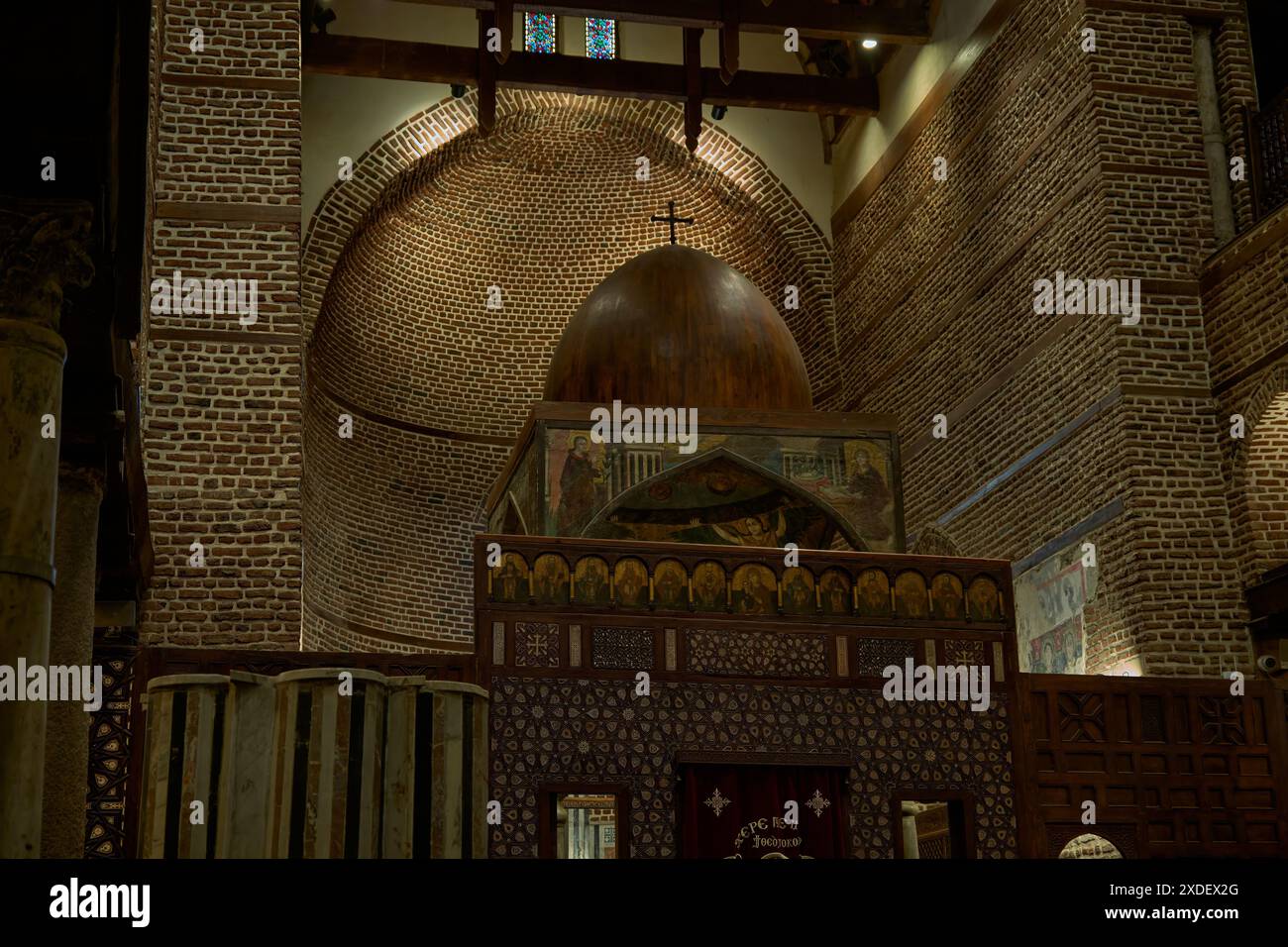 Der Altar der Heiligen Sergius und der koptisch-orthodoxen Kirche Bacchus (Abu Serga-Kirche) in Kairo, Ägypten Stockfoto