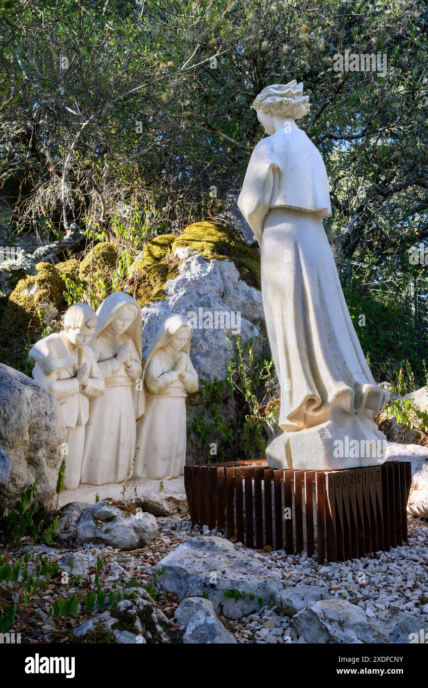 Der Ort, an dem der Engel des Friedens 1916 den drei Kindern in Fatima erschien und ihnen das Begnadigungsgebet lehrte. LOCA do Cabéco, Fátima. Stockfoto