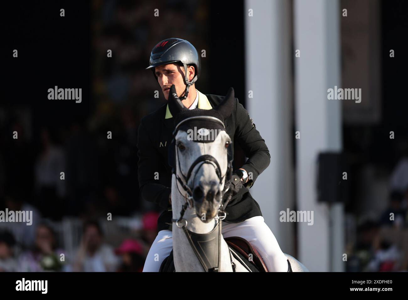 Olivier Philippaerts aus Belgien mit H&M Legend of Love während des Longines Global Champions Tour Grand Prix von Paris beim Longines Paris Eiffel Jumping am 22. Juni 2024 in Paris (Foto: Maxime David - MXIMD Pictures) Stockfoto