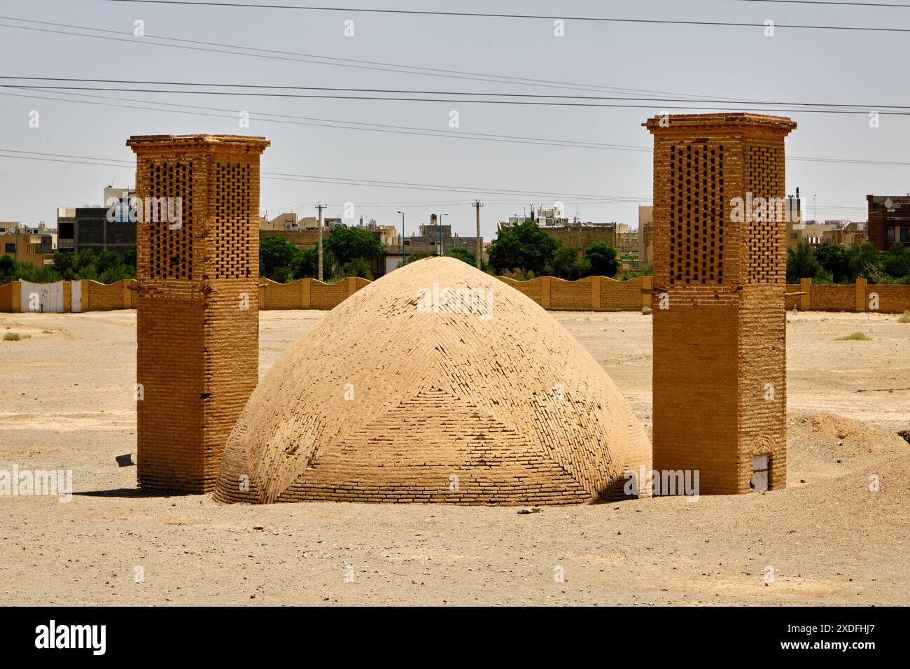 Ein Dakhma, auch bekannt als Turm der Stille, Yazd, iran. Zoroastrischer Friedhof Stockfoto