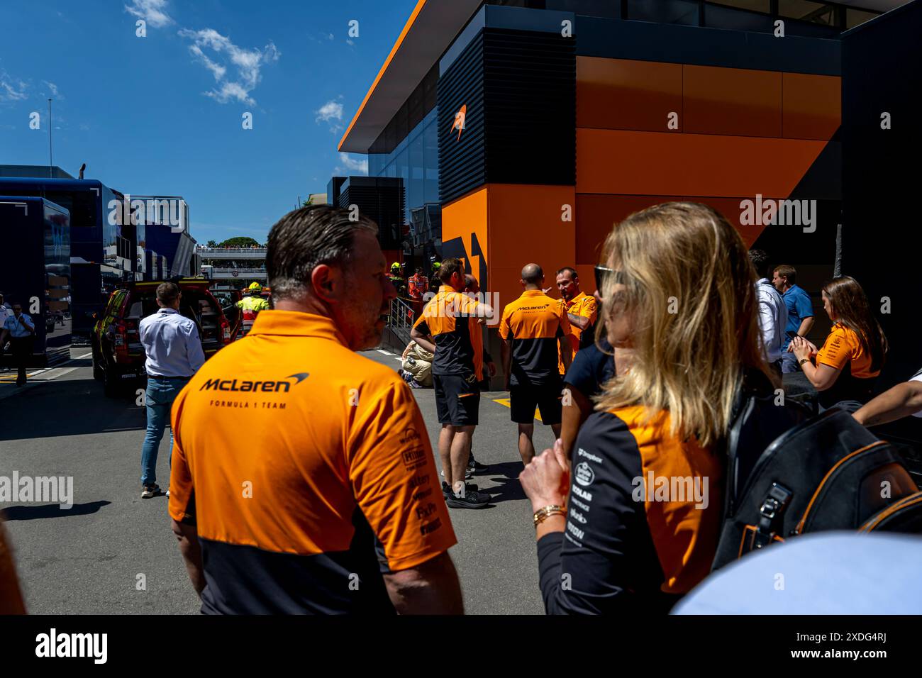 Montmelo, Spanien, 22. Juni 2024, Feuer im McLaren Motorhome beim Großen Preis von Spanien. Qualifying, Runde 10 der Formel-1-Meisterschaft 2024. Quelle: Michael Potts/Alamy Live News Stockfoto