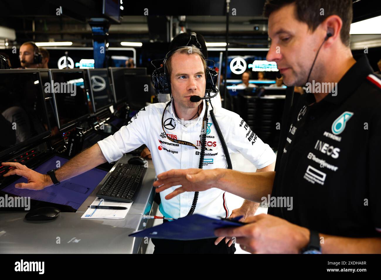 Mercedes AMG F1 Team Ingenieur während der Formel 1 Aramco Gran Premio de Espana 2024, 10. Runde der Formel 1 Weltmeisterschaft 2024 vom 21. Bis 23. Juni 2024 auf dem Circuit de Barcelona-Catalunya in Montmeló, Spanien - Foto DPPI Stockfoto