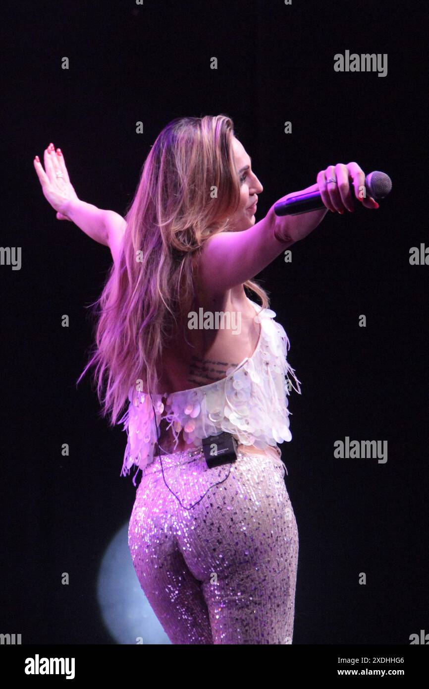 Padua, Italien. Juni 2024. Die italienische Sängerin Anna Tatangelo tritt am 22. Juni 2024 in Padua auf. (Foto: Mimmo Lamacchia/NurPhoto) Credit: NurPhoto SRL/Alamy Live News Stockfoto