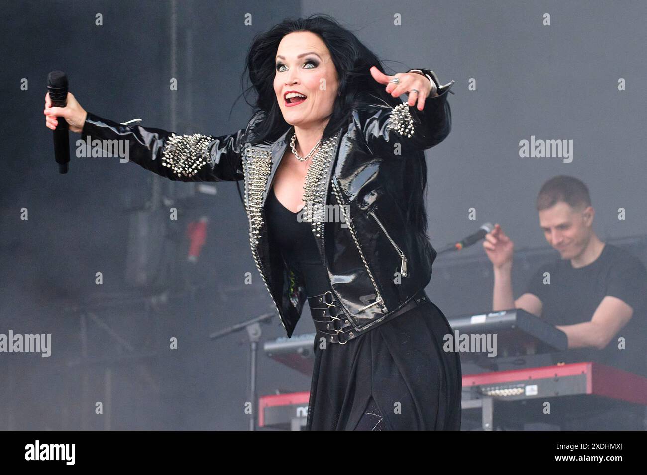 Tarja Turunen live auf dem Summerside Festival 2024 beim Flugplatz. Grenchen, 22.06.2024 Stockfoto