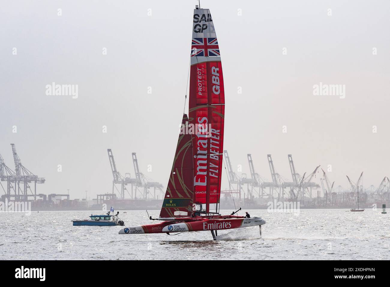 Fahrer von Segelbooten, die am Sail GP teilnehmen, nehmen an der Pressekonferenz im Edge in New York Teil, bevor sie am Wochenende Rennen machen. (Foto: Lev Radin/Pacific Press) Stockfoto