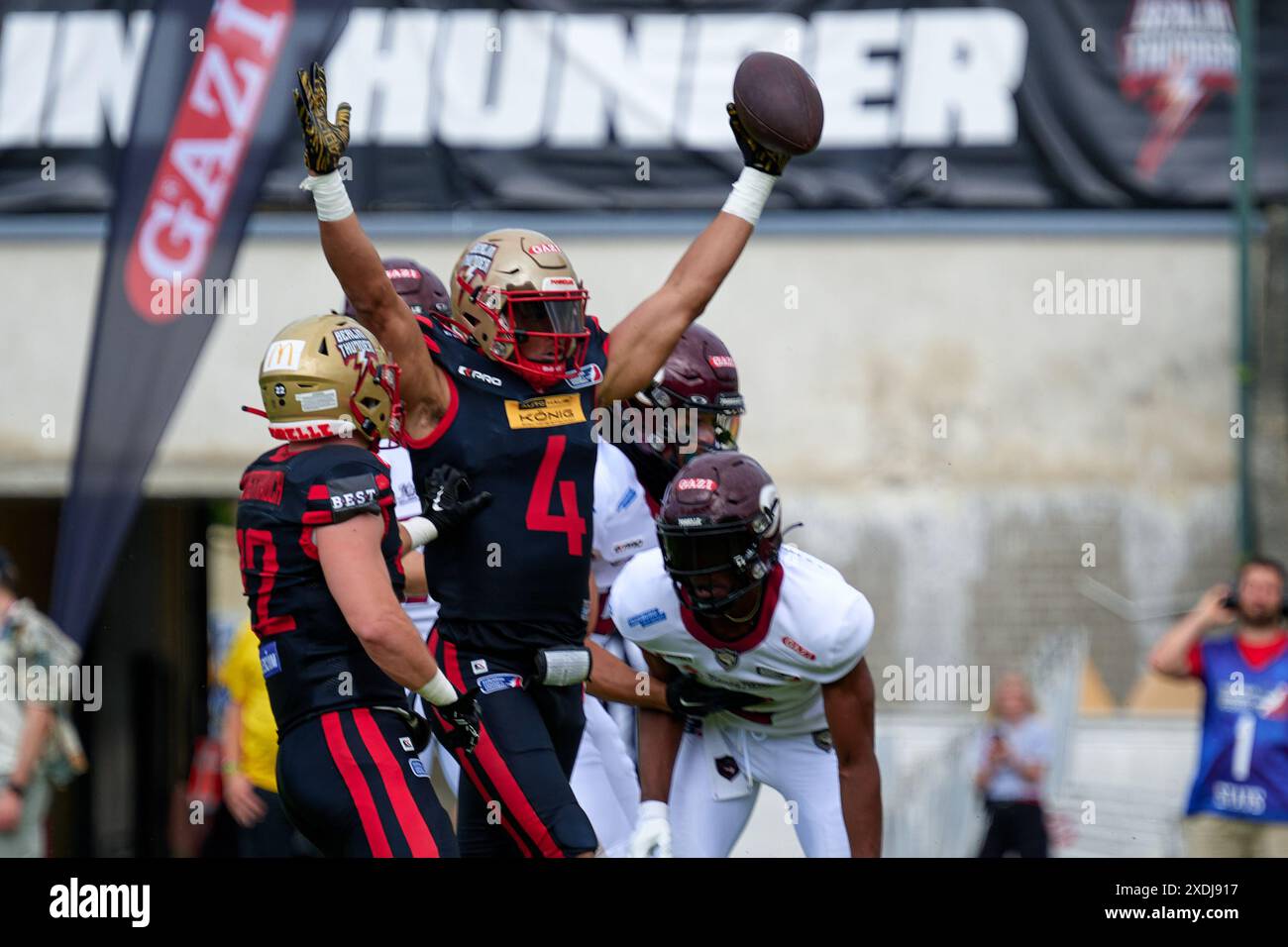 Aaron Jackson (Berlin Thunder, #04) jubelt nach Touch Down, GER, Berlin Thunder vs. Rhein Fire, American Football, Saison 2024, European League of Football, elf, Woche 5, 23.06.2024, Foto: Eibner-Pressefoto/ Claudius Rauch Stockfoto