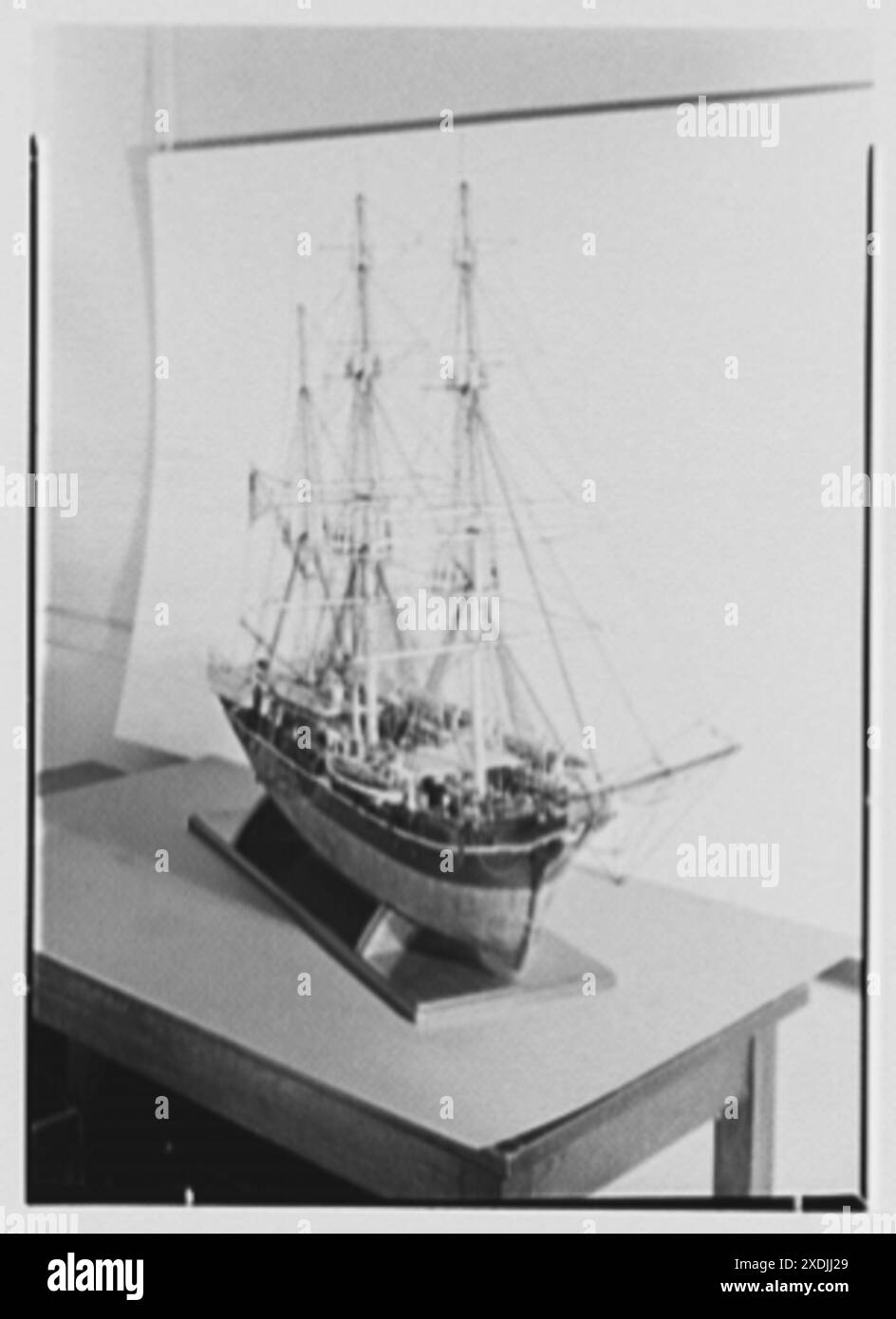 Seamen's Bank for Saving Ship Models, 74 Wall St., New York City. Walfänger Erfolg, 3/4-Ansicht. Gottscho-Schleisner Kollektion Stockfoto