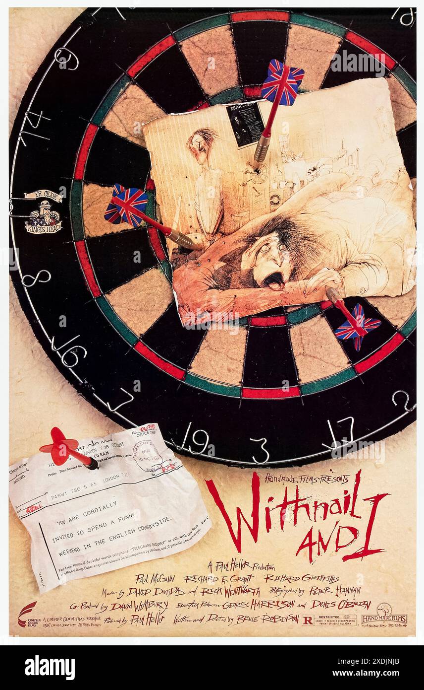 Withnail and I (1987) von Bruce Robinson mit Richard E. Grant, Paul McGann und Richard Griffiths. Kultkomödie, die 1969 über zwei substanzmissbräuchliche, arbeitslose Schauspieler spielt, die sich auf das Land zurückziehen, um einen verheerenden Urlaub zu verbringen. Foto eines Original-Posters aus dem Jahr 1987 (US-1-Blatt). ***NUR REDAKTIONELLE VERWENDUNG*** Credit: BFA / Cineplex Odeon Films Stockfoto