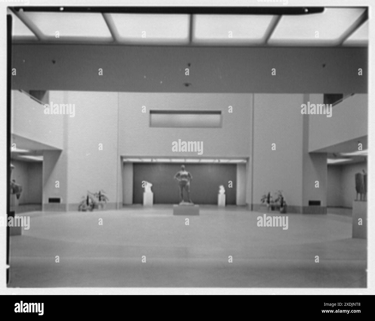 Brooklyn Museum, Grand Army Plaza, Brooklyn, New York. Allgemeine Aussicht, Galerie im fünften Stock. Gottscho-Schleisner Kollektion Stockfoto