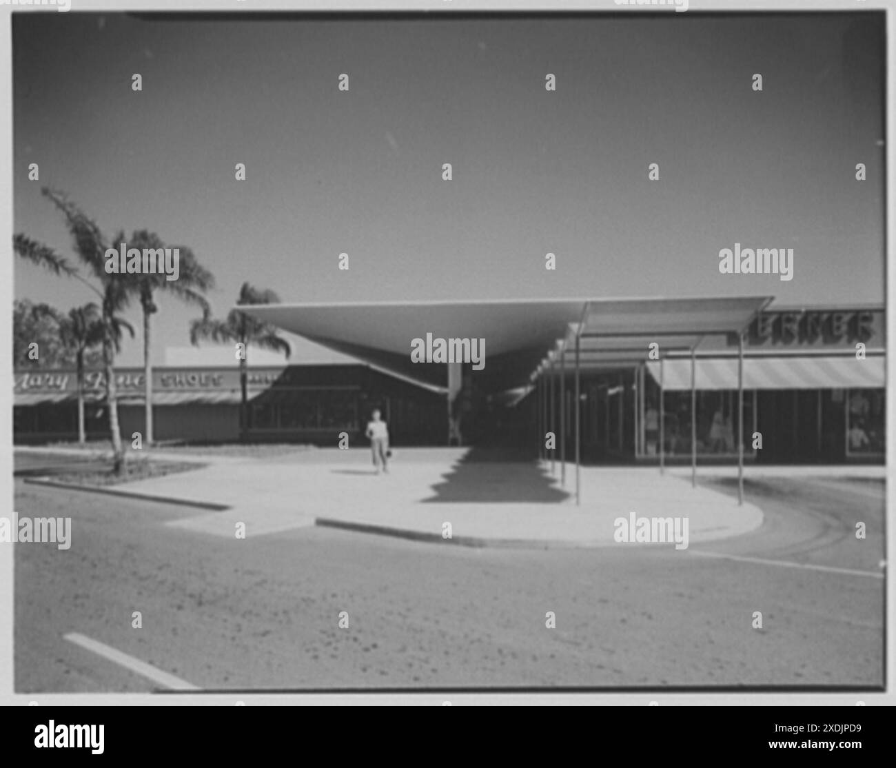 Cortez Plaza Shopping Center, Bradenton, Florida. Mall, los geht's. Gottscho-Schleisner Kollektion Stockfoto