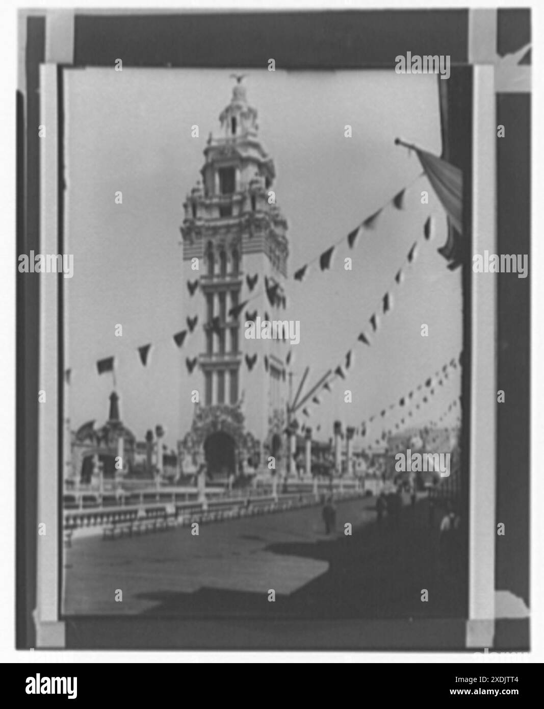 Dreamland Tower, Coney Island. Am Tag vom Teehaus. Gottscho-Schleisner Kollektion Stockfoto