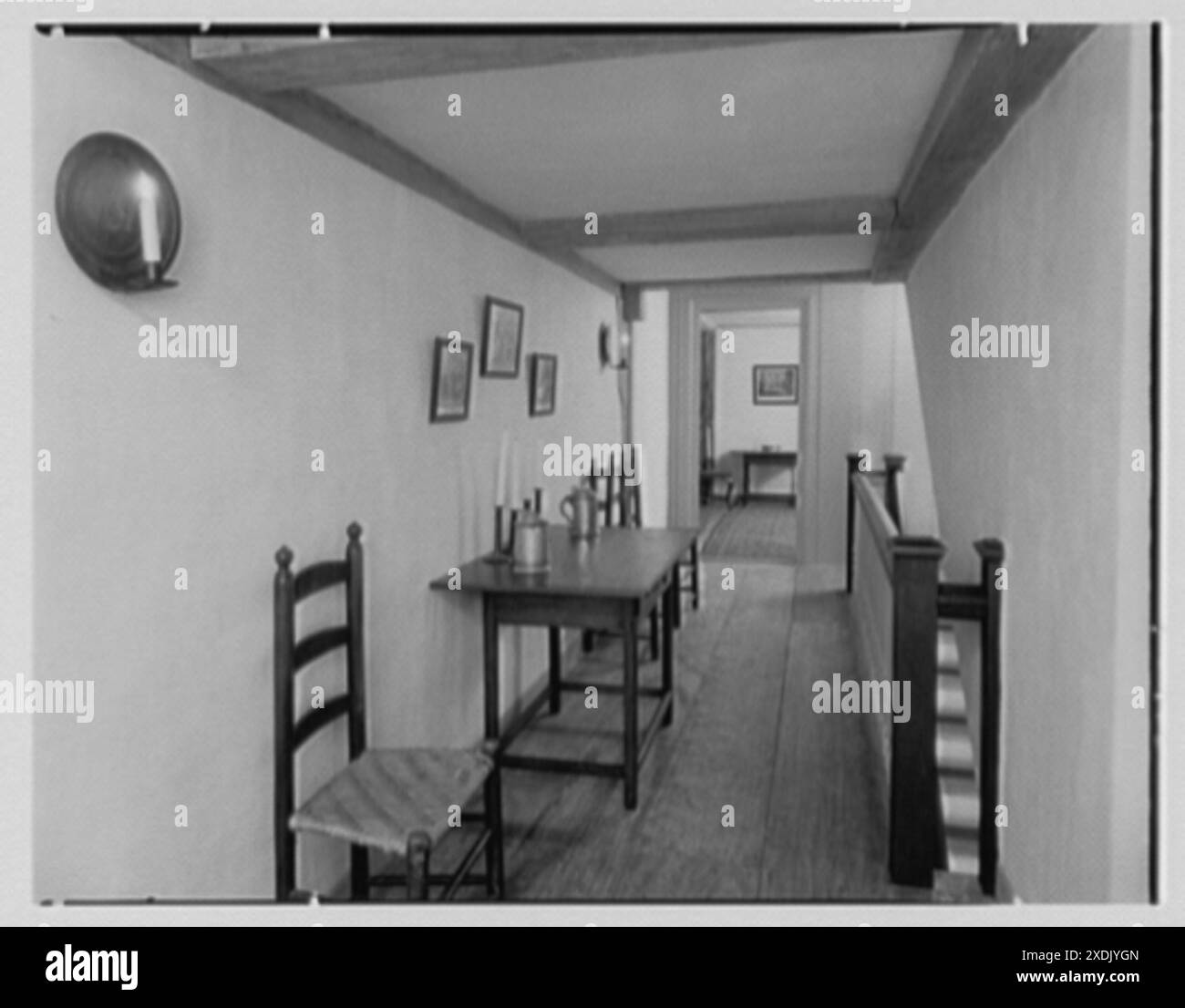 Wayside Inn, Sudbury, Massachusetts. Halle. Gottscho-Schleisner Kollektion Stockfoto