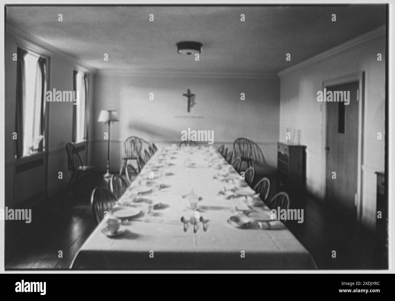 St. Helena's Church and School, Benedict and Olmstead Aves., Bronx, New York. Refektorium. Gottscho-Schleisner Kollektion Stockfoto