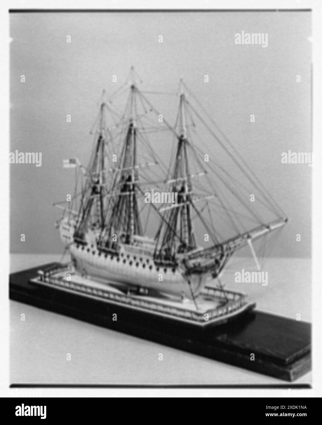 Seamen's Bank for Savings, 74 Wall St., New York City, Schiffsmodelle. Modell. Gottscho-Schleisner Kollektion Stockfoto