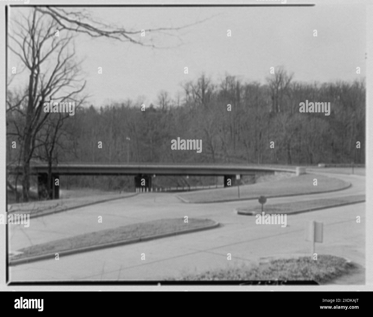 Klingle Rd. Brücken, Rock Creek Park, Washington, District of Columbia. Allgemeine Sicht von Norden. Gottscho-Schleisner Kollektion Stockfoto