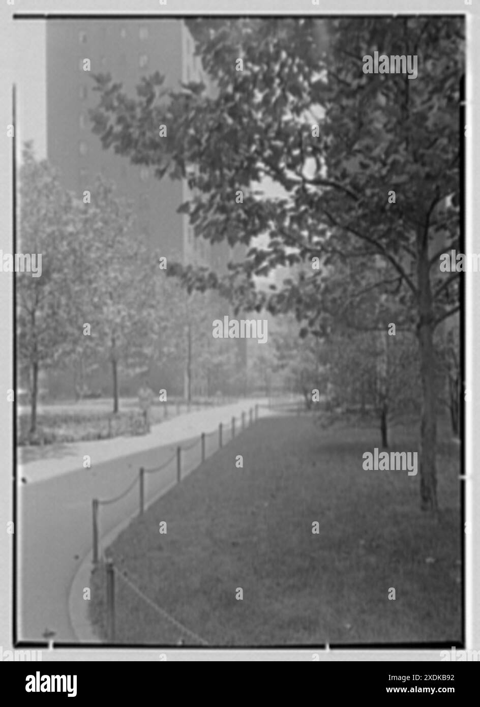 Peter Cooper Houses, 23rd St., New York City. Exterieur IV. Gottscho-Schleisner Kollektion Stockfoto