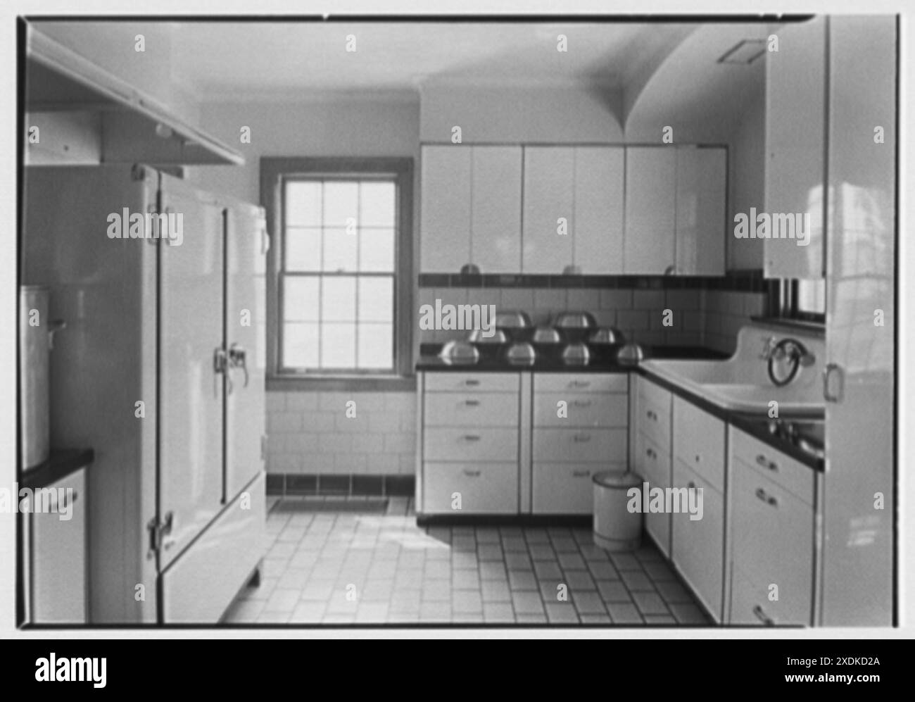 Charles S. Brown, Shackelton's Point, Oneida Lake, New York. Zwinger, Küche. Gottscho-Schleisner Kollektion Stockfoto