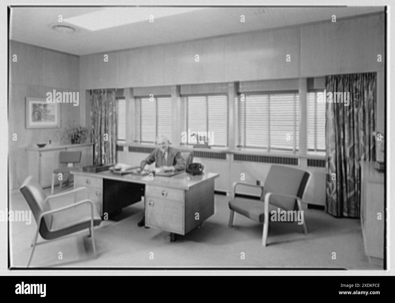 Johnson & Johnson, Metuchen, New Jersey. Herr Legers Büro. Gottscho-Schleisner Kollektion Stockfoto