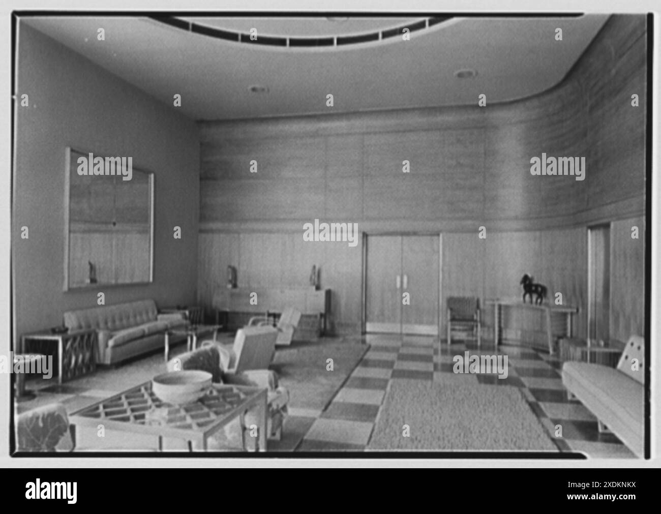 Johnson & Johnson, Ligature Laboratories, New Brunswick, New Jersey. Empfangsbüro II. Sammlung Gottscho-Schleisner Stockfoto