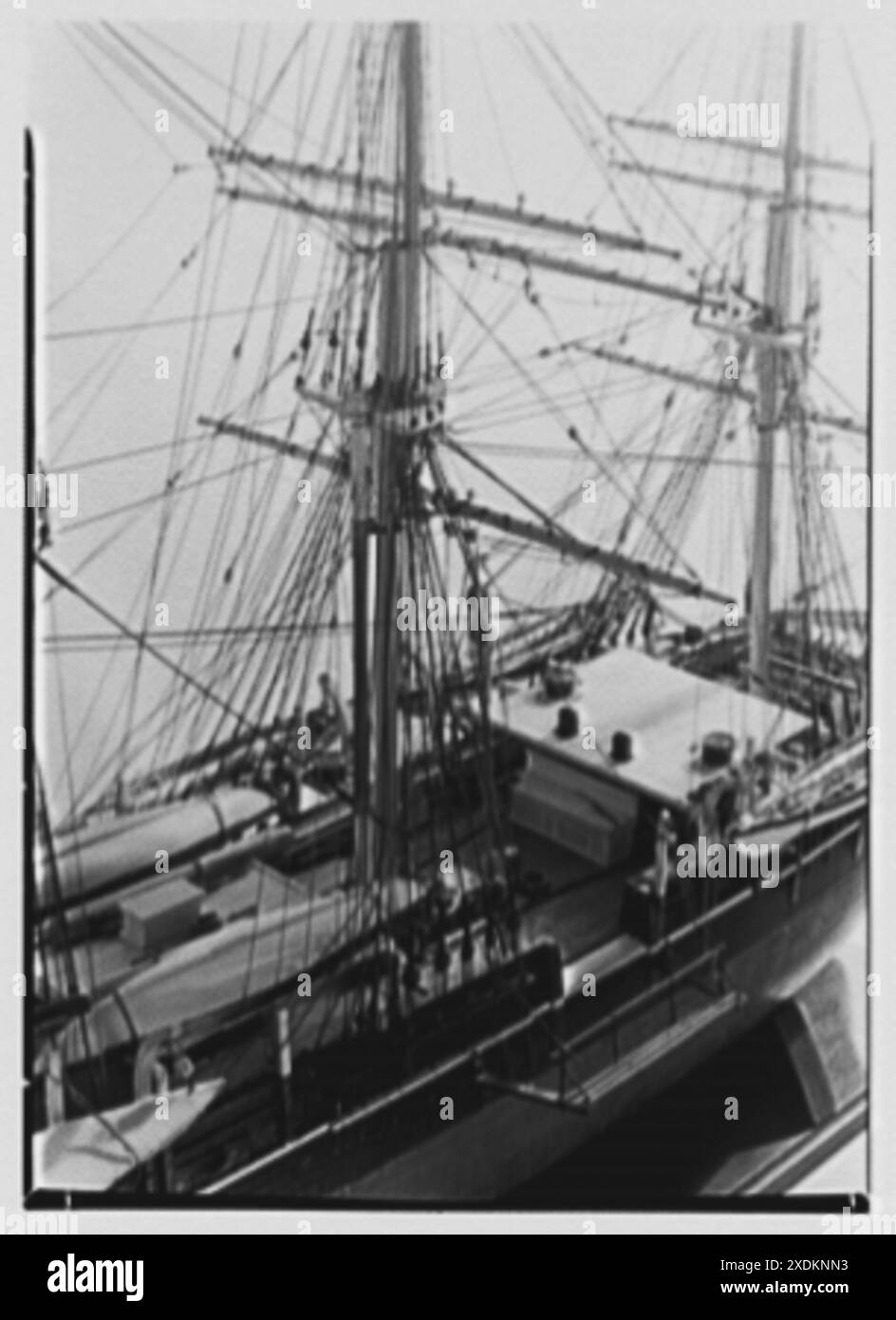 Seamen's Bank for Saving Ship Model, 74 Wall St., New York City. Walfänger, Erfolg, Deck-Ansicht, Mittschiff vertikal. Gottscho-Schleisner Kollektion Stockfoto