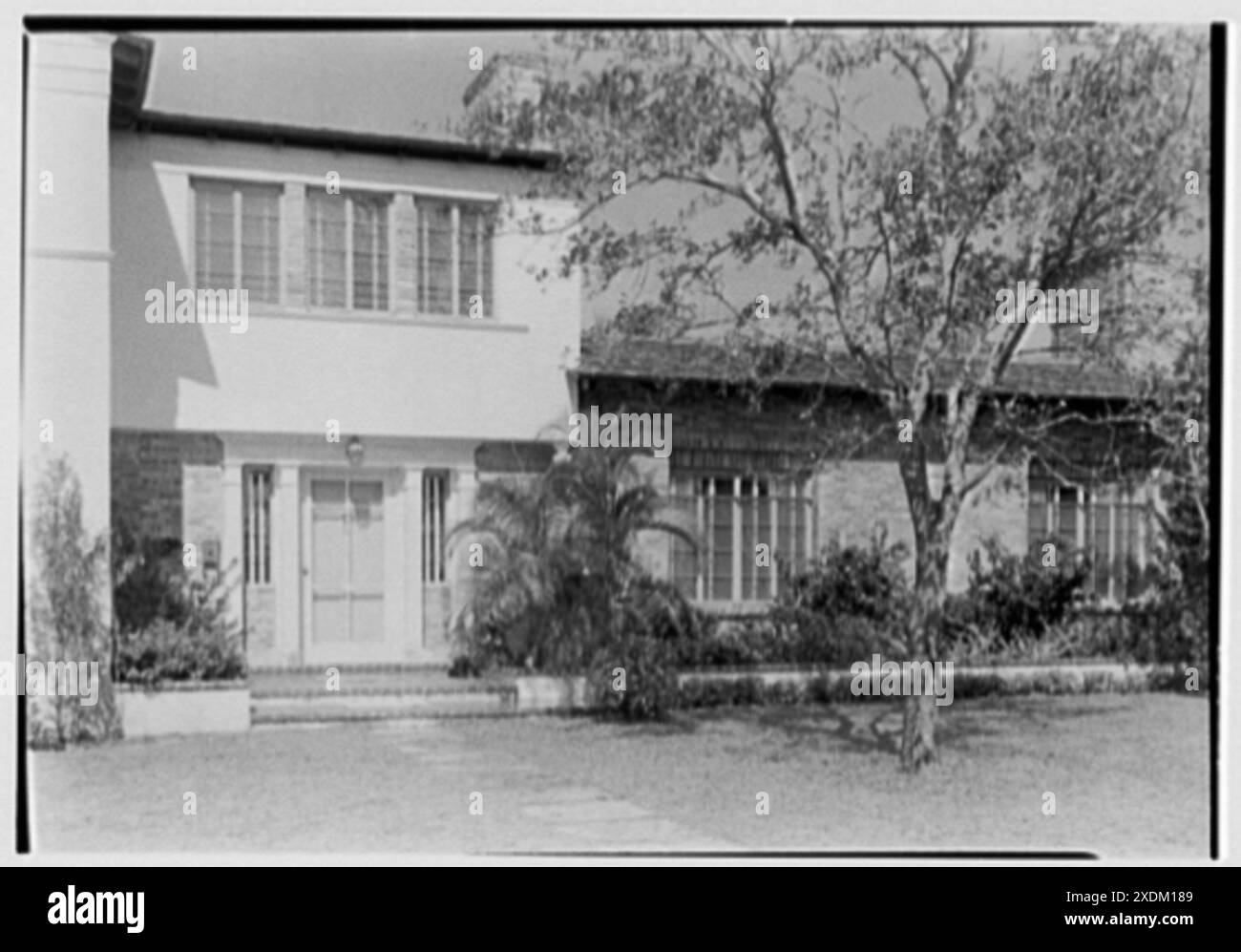 H.T. Morgan, Wohnsitz 31 LaGorce Circle, Miami Beach, Florida. Eingangsdetail, horizontale Sammlung B. Gottscho-Schleisner Stockfoto