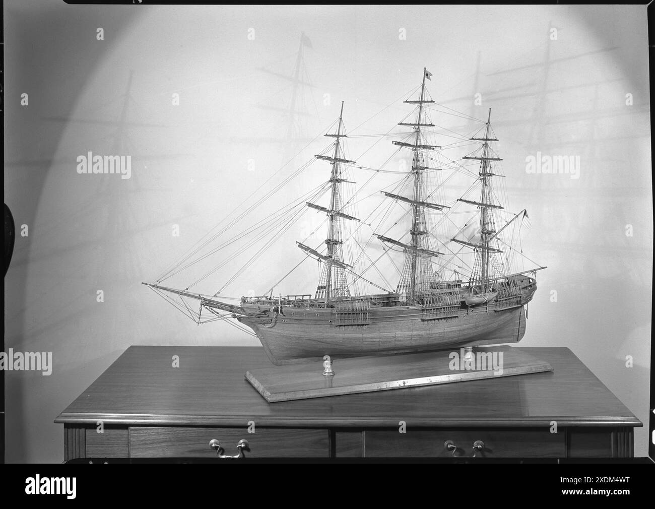 Seamen's Bank for Saving Ship Models, 11 E. 45th St., New York City. Model James Baines, 3/4-Ansicht. Gottscho-Schleisner Kollektion Stockfoto