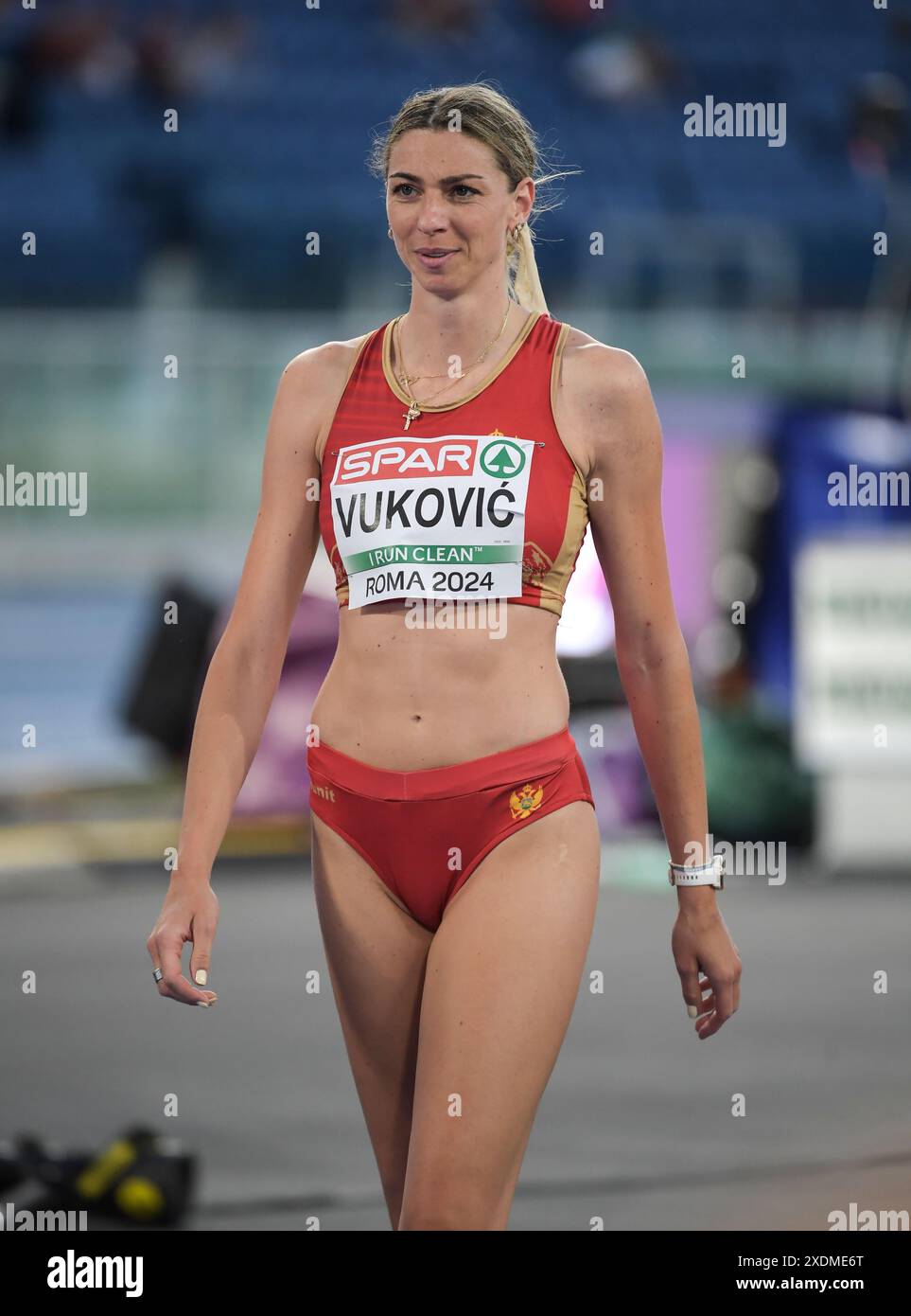 Marija Vuković aus Montenegro, die in der Qualifikationsrunde der Frauen bei den Leichtathletik-Europameisterschaften im Stadio Olimpico, Rom, Italien teilnahm Stockfoto