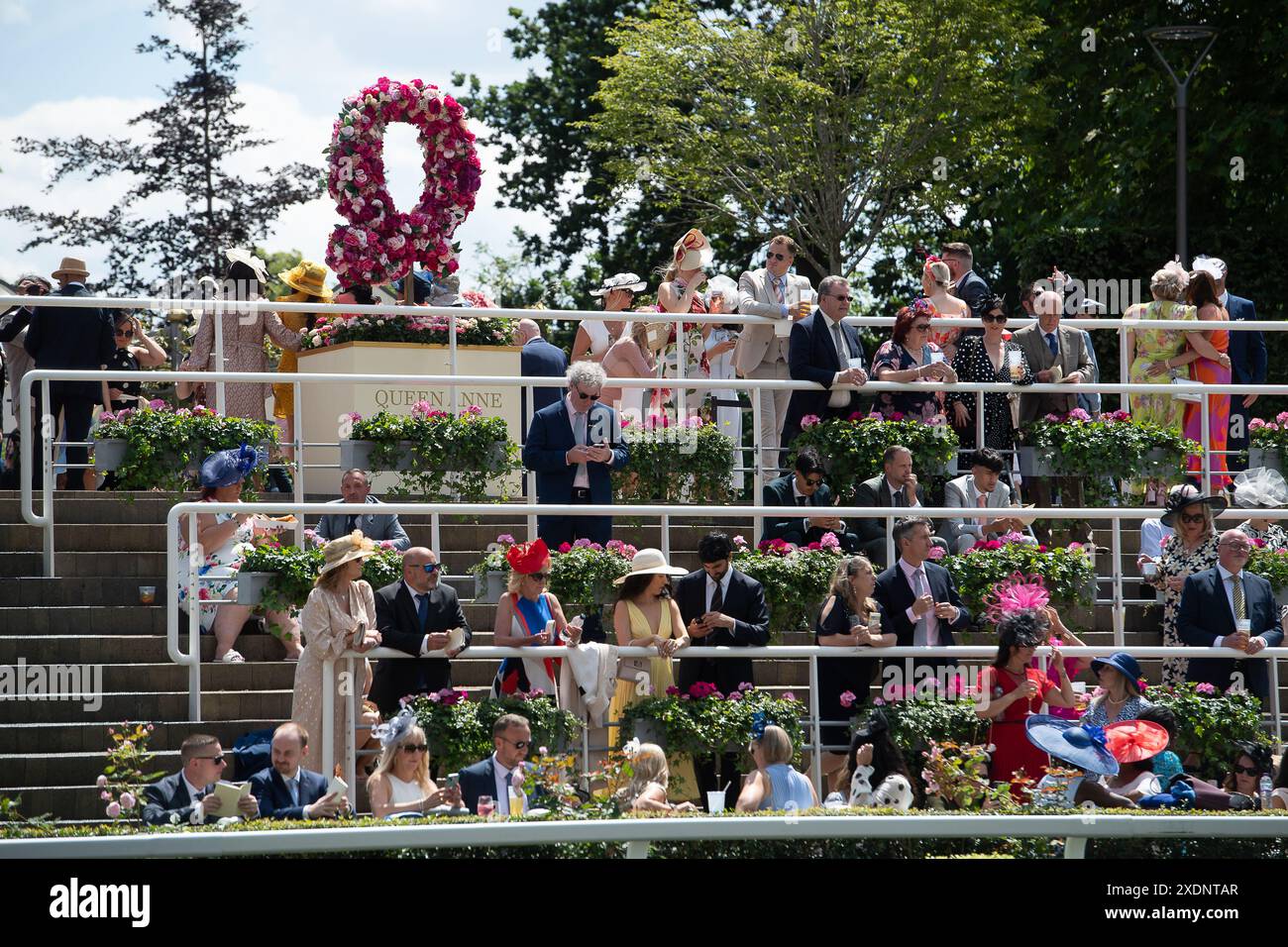 Ascot, Großbritannien. Juni 2024. Rennfahrer auf der Ascot Racecourse am vierten Tag von Royal Ascot. Kredit: Maureen McLean/Alamy Stockfoto