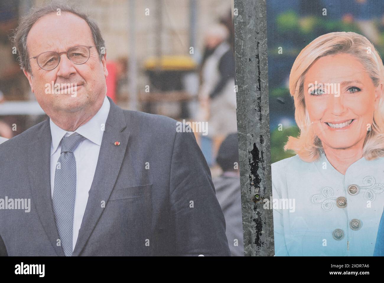 Corrèze, Frankreich. 23. Und 24. Juni 2024. Francois Hollande kandidierte für die Parlamentswahlen vom 30. Juni und 7. Juli 2024 in Corrèze. Wahlplakat des ehemaligen Präsidenten der Französischen Republik, Francois Hollande, Kandidat für den 1. Wahlkreis des Departements Corrèze. Er ist Mitglied der Wahlkoalition New Popular Front. Frühe Parlamentswahlen nach der Auflösung der Nationalversammlung am 9. Juni 2024 durch Emmanuel Macron. Corrèze, Limousin, Frankreich, Europa. Foto: HM Images/Alamy Live News. Stockfoto