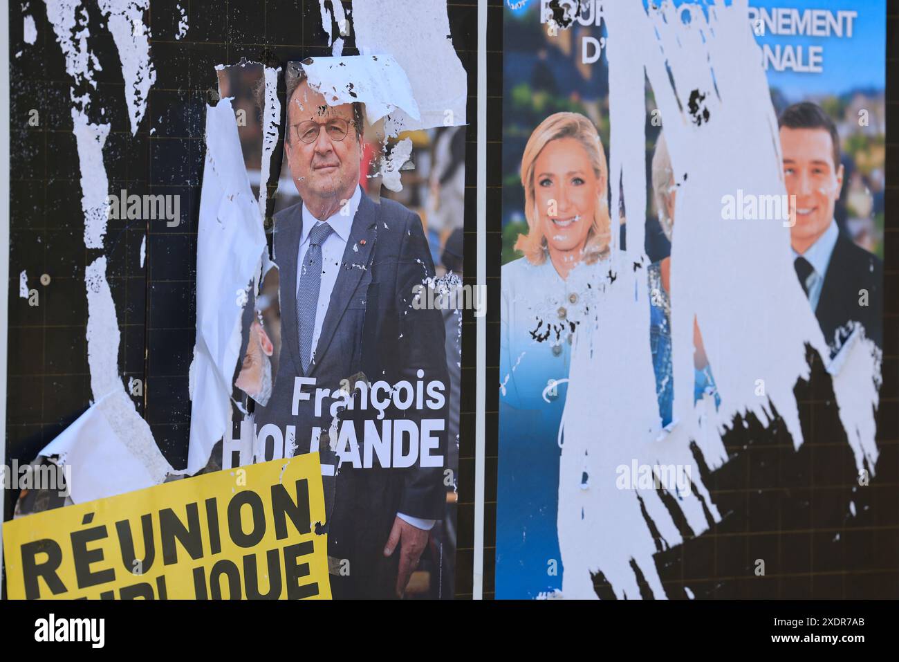 Corrèze, Frankreich. 23. Und 24. Juni 2024. Francois Hollande kandidierte für die Parlamentswahlen vom 30. Juni und 7. Juli 2024 in Corrèze. Wahlplakat des ehemaligen Präsidenten der Französischen Republik, Francois Hollande, Kandidat für den 1. Wahlkreis des Departements Corrèze. Er ist Mitglied der Wahlkoalition New Popular Front. Frühe Parlamentswahlen nach der Auflösung der Nationalversammlung am 9. Juni 2024 durch Emmanuel Macron. Corrèze, Limousin, Frankreich, Europa. Foto: HM Images/Alamy Live News. Stockfoto