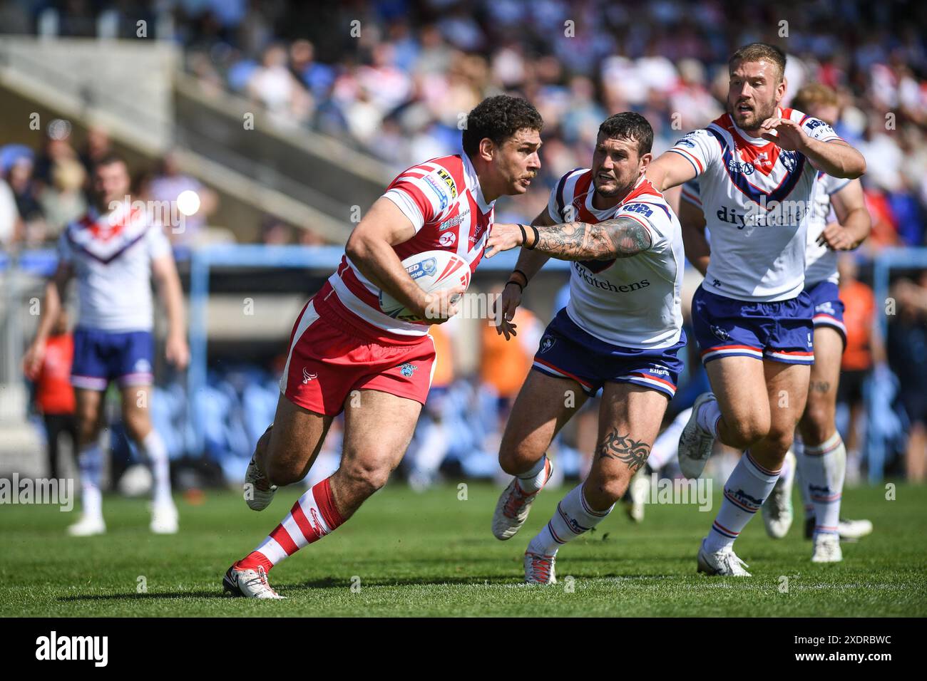 Wakefield, England – 22. Juni 2024 – James Woodburn-Hall der Halifax Panthers in Aktion. Rugby League Betfred Championship, Wakefield Trinity vs Halifax Panthers im DIY Kitchens Stadium, Wakefield, UK Dean Williams Stockfoto