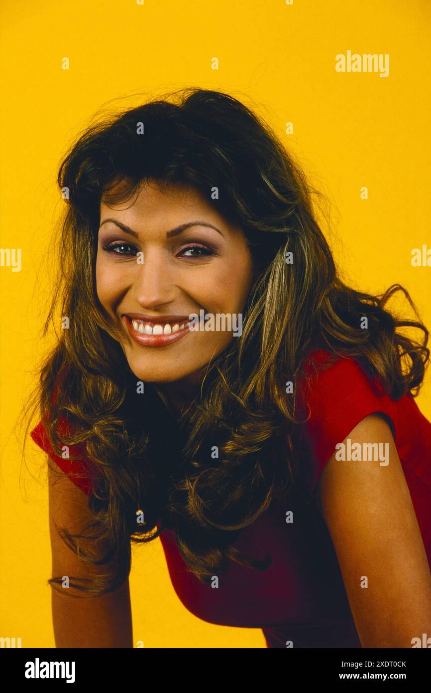 Yasmina Filali, geboren in Paris, Schauspielerin, Portrait, Jahr 2000. Stockfoto