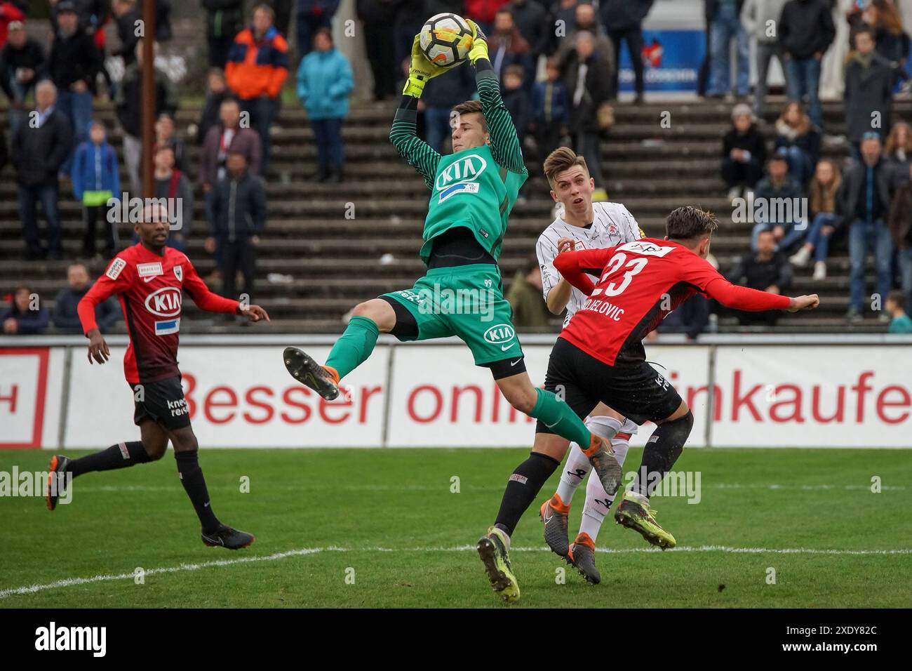 Spieltag 26 - 17-18 - Football Callenge League - FC Aarau gegen FC Winterthur Stockfoto