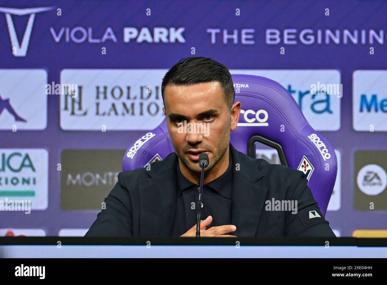 ACF Fiorentina Coach Raffaele Palladino während der Präsentation von