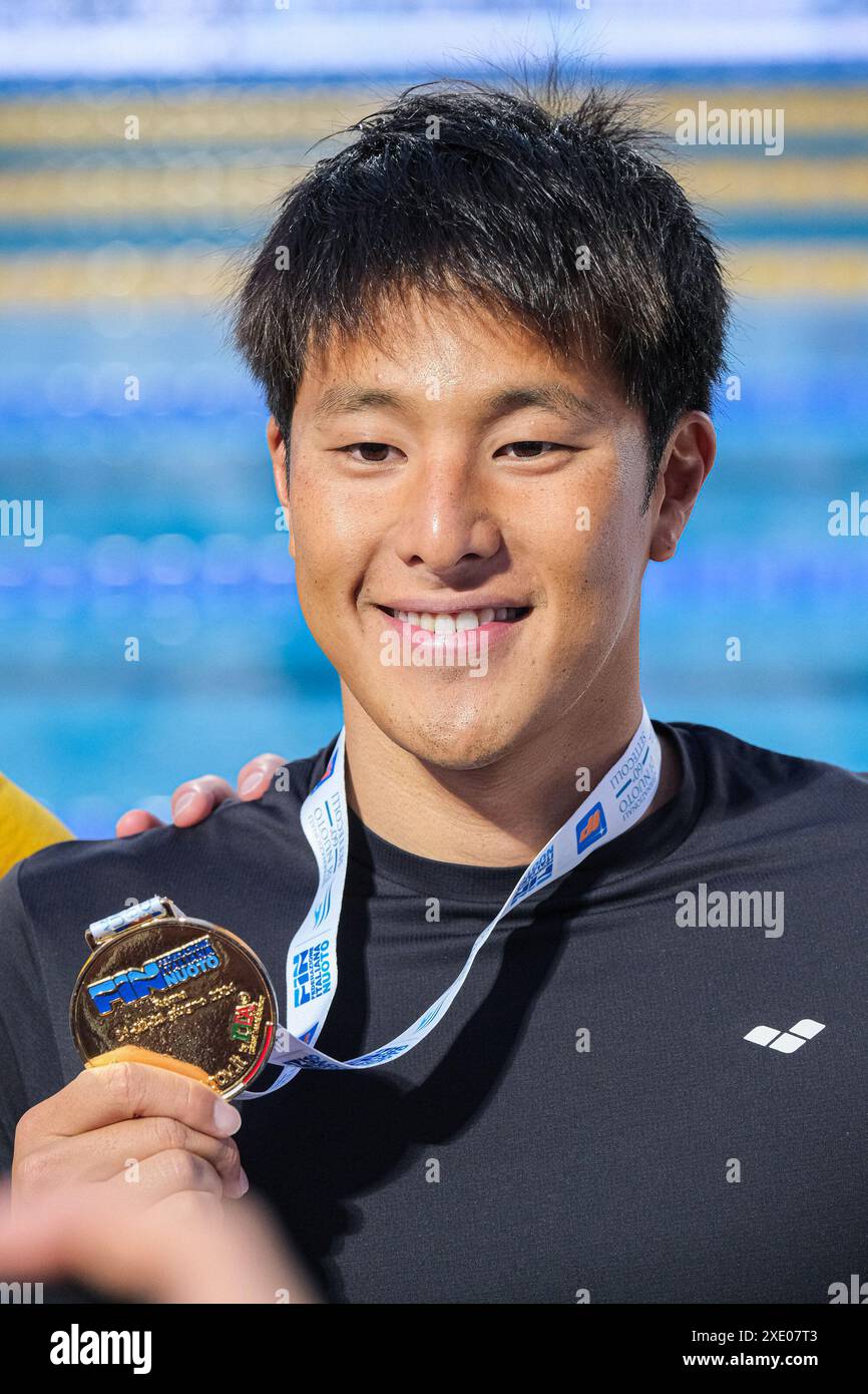 Rom, Italien. Juni 2024. Daiya Seto aus Japan auf dem Podium der Männer 200m Einzelmedley Finale A während des dritten Tages bei den Schwimm-Internationals der 60. Settecolli Trophy. (Foto: Elena Vizzoca/SOPA Images/SIPA USA) Credit: SIPA USA/Alamy Live News Stockfoto