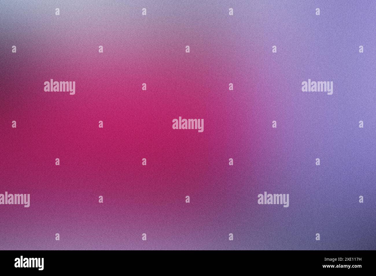 Die körnige Textur überlagert einen rosa und lila verlaufenen Hintergrund Stockfoto