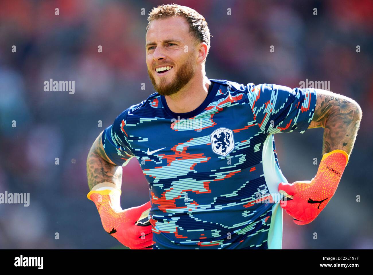 Berlin, Deutschland, 25. Juni 2024. Mark Flekken (Niederlande, #23), GER, UEFA Euro 2024, Fussball Herren, UEFA EM 2024 Matchtag 3, Gruppe D, Niederlande vs. Oesterreich, Niederlande vs. Österreich, 25.06.2024. Foto: Eibner-Pressefoto/ Claudius Rauch/Alamy Live News/Alamy Live News Stockfoto