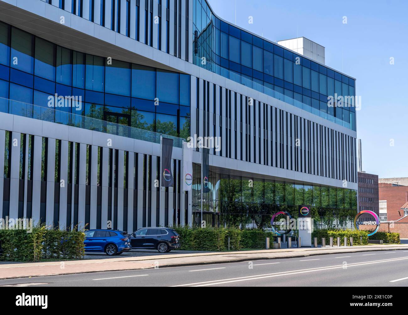 Unternehmenszentrale der Covestro AG in Leverkusen, am Chempark, NRW, Deutschland Covestro *** Unternehmenszentrale der Covestro AG in Leverkusen, im Chempark, NRW, Deutschland Covestro Stockfoto