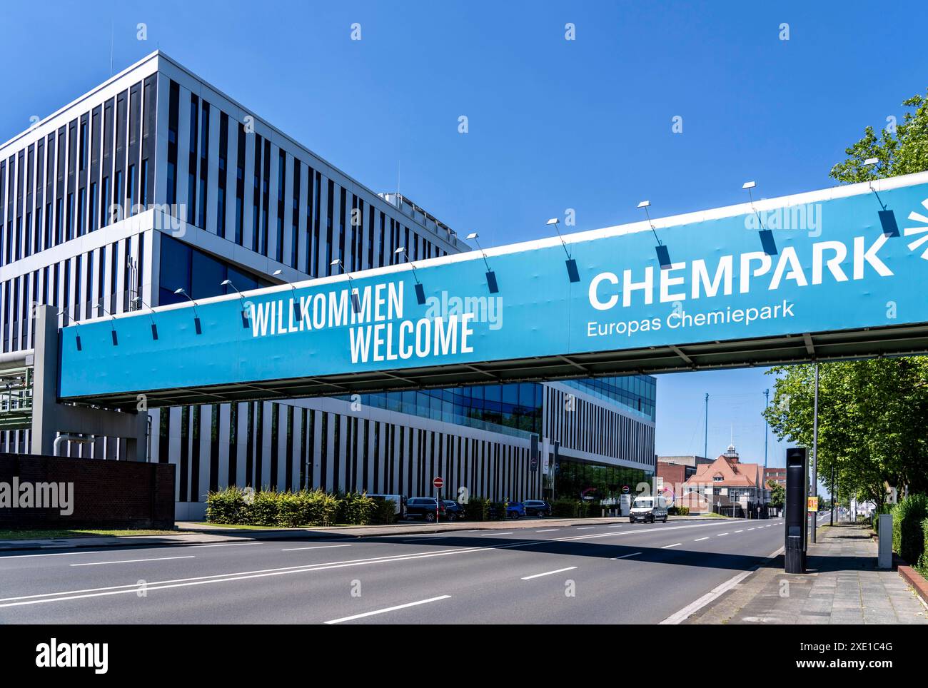 Unternehmenszentrale der Covestro AG in Leverkusen, am Chempark, NRW, Deutschland Covestro *** Unternehmenszentrale der Covestro AG in Leverkusen, im Chempark, NRW, Deutschland Covestro Stockfoto