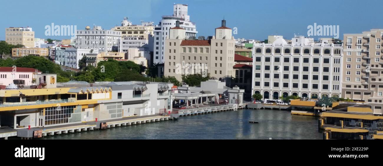 Am Wasser von San Juan, Puerto Rico am Tag Stockfoto