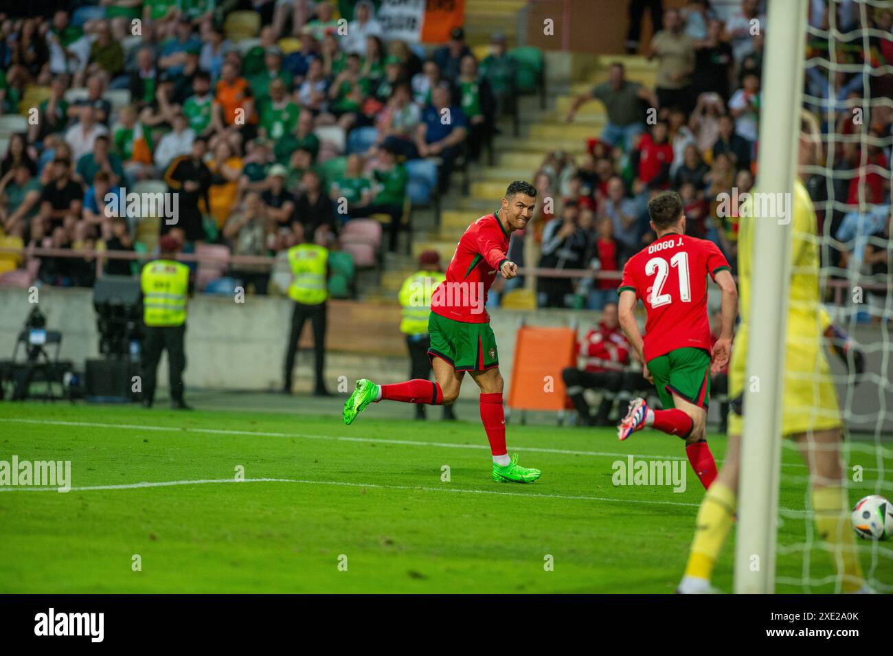 Cristiano Ronaldo gegen Irland Stockfoto