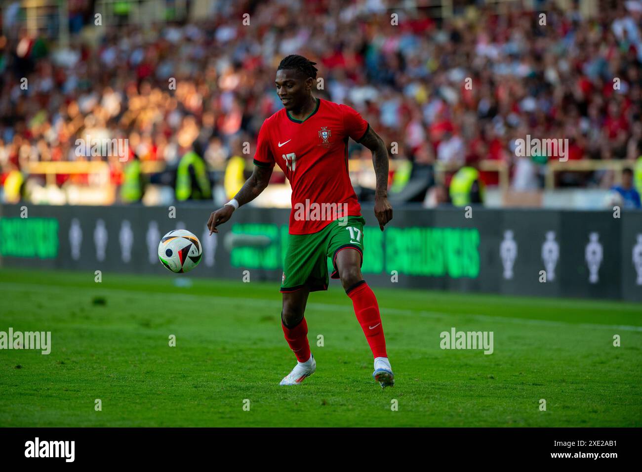 Rafael Leão Klagen gegen Irland Stockfoto